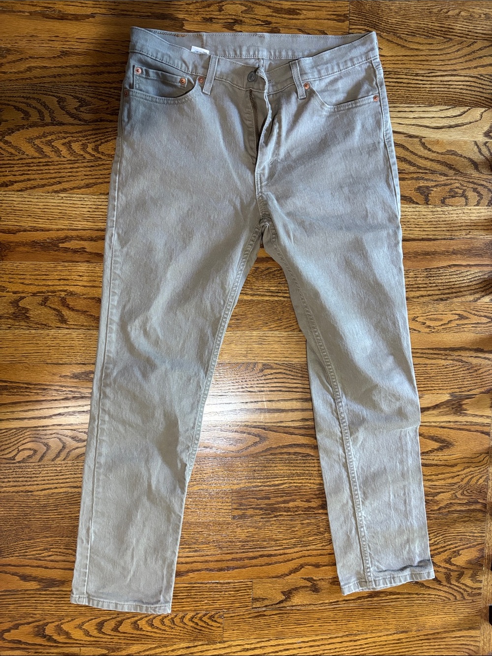 Levi's Men's Chino Pants in Light Gray